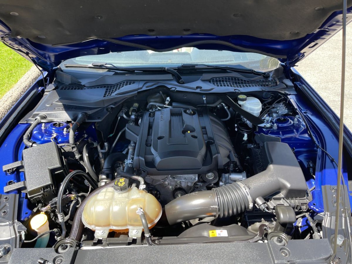 Used 2016 Ford Mustang Premium RWD image 29