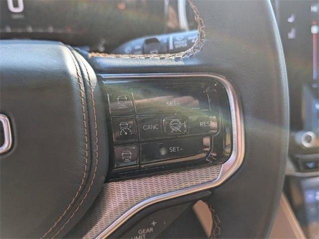 Certified 2023 Jeep Grand Wagoneer L Series III w/ HD Trailer Tow Package image 19