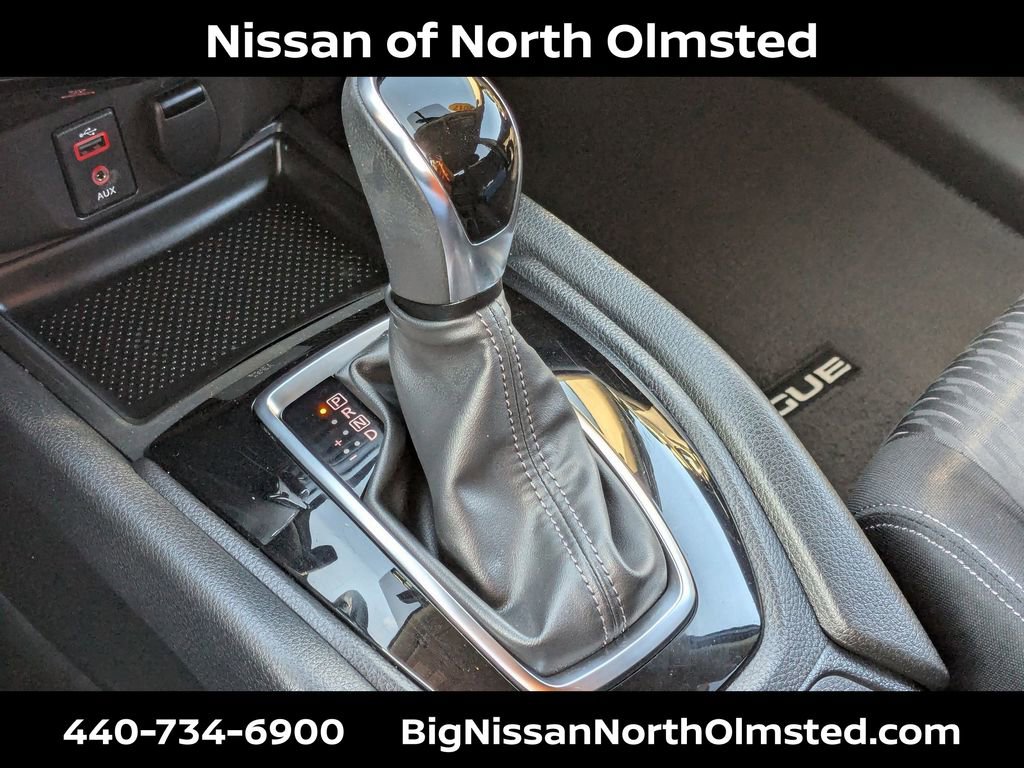 Used 2017 Nissan Rogue SV AWD/4WD image 21