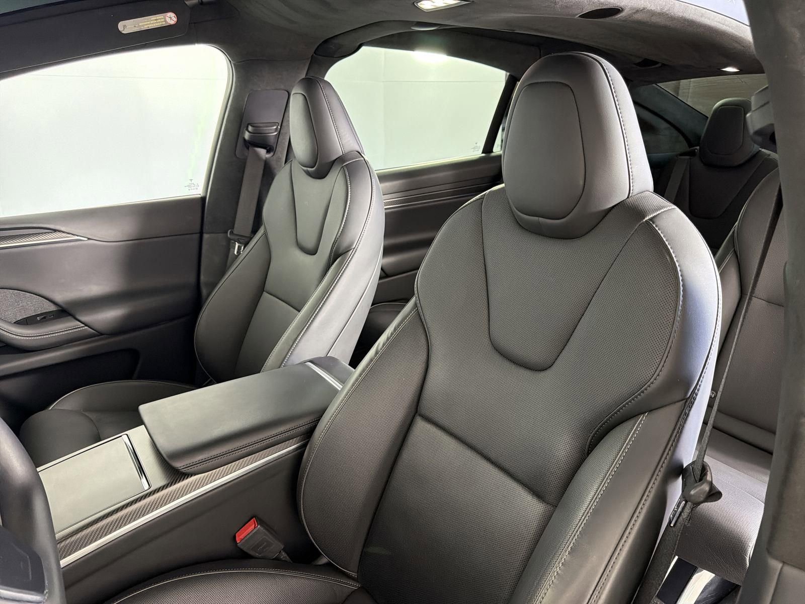 Used 2022 Tesla Model X Plaid image 25