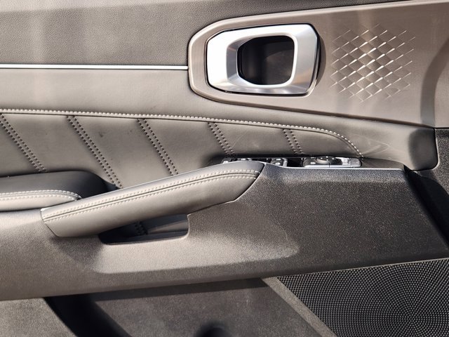 Certified 2025 Kia Sorento SX image 21