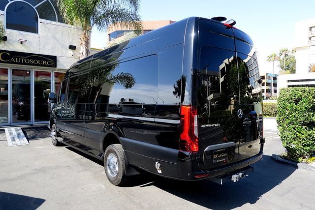 Used 2020 Mercedes-Benz Sprinter 3500 image 6