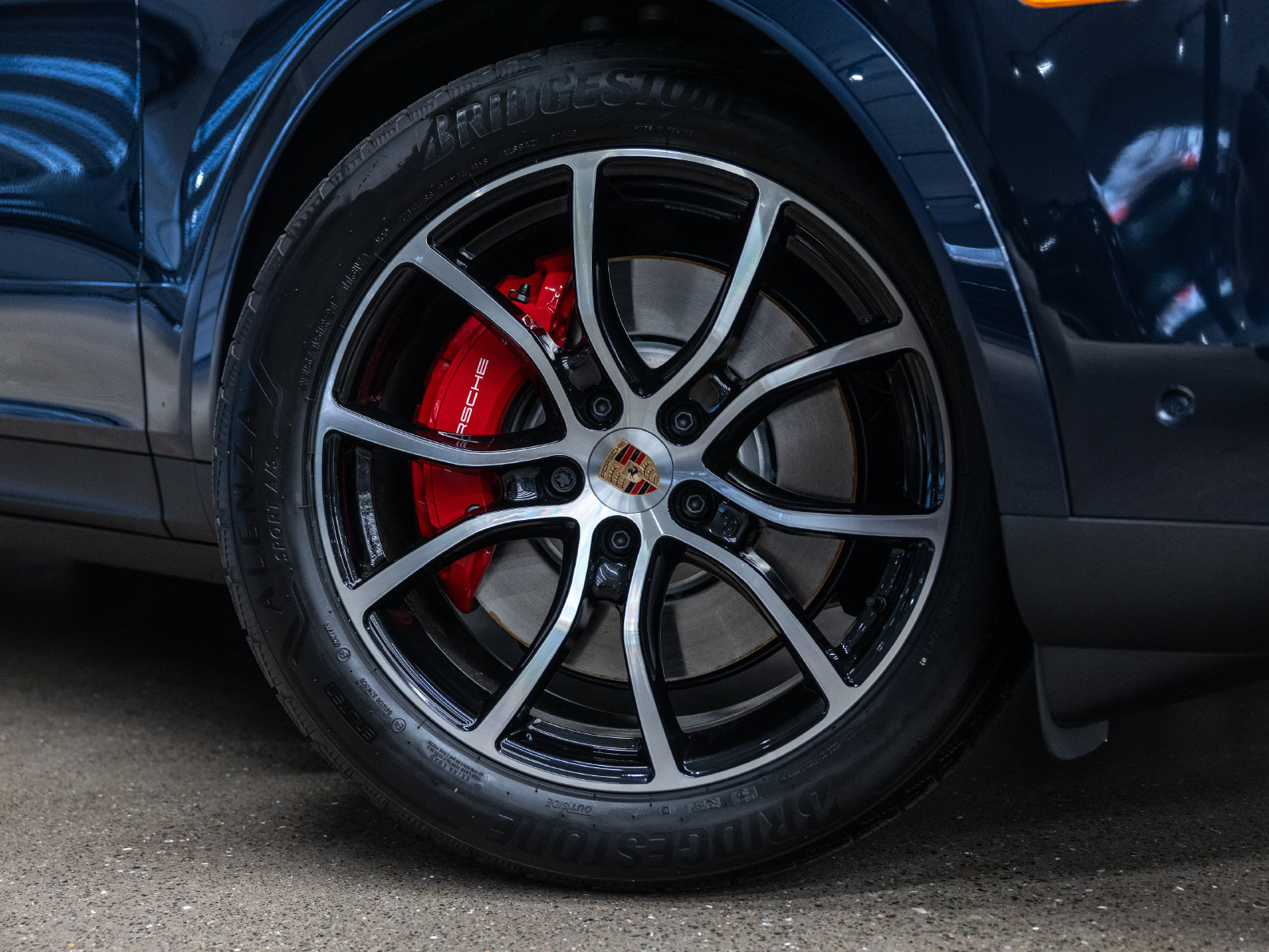 New 2026 Porsche Cayenne S AWD/4WD image 17