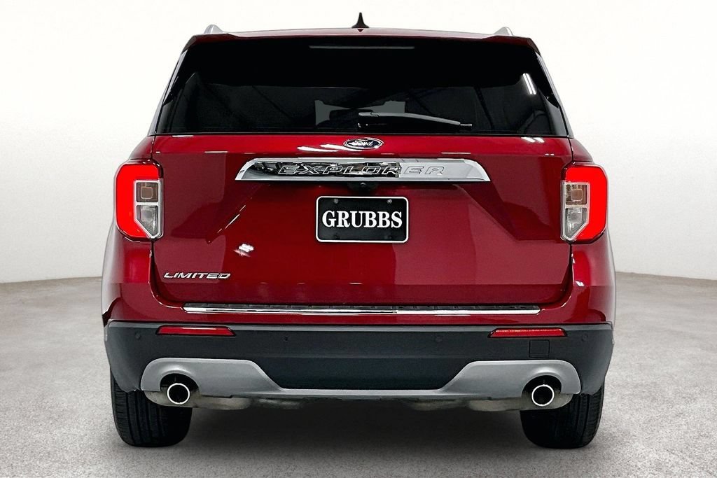 Used 2022 Ford Explorer Limited w/ Equipment Group 301A RWD image 5