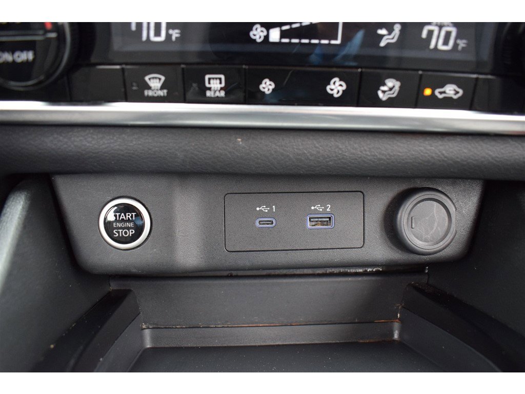 Used 2023 Nissan Rogue SV image 30