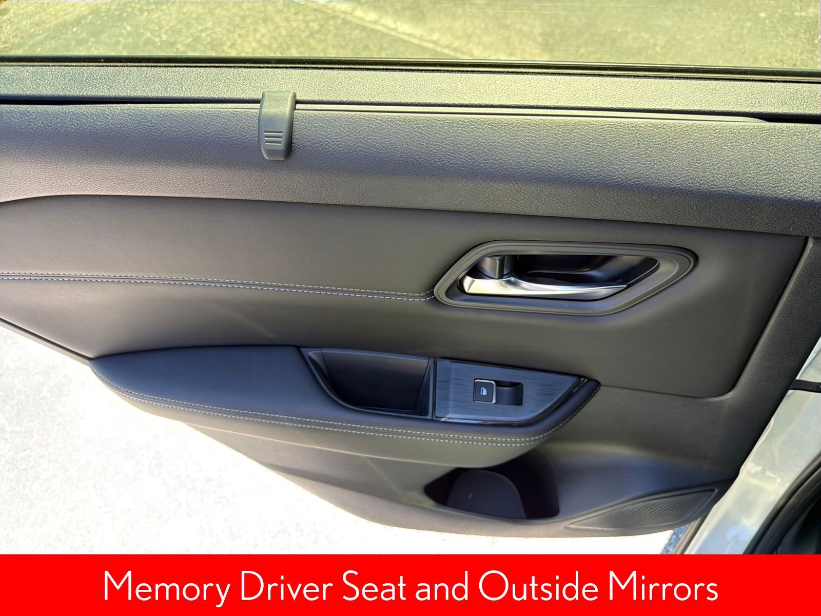 Certified 2025 Nissan Rogue SL w/ Tech Package image 23