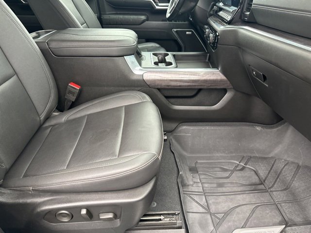 Used 2024 Chevrolet Silverado 2500 LTZ w/ LTZ Convenience Package image 15