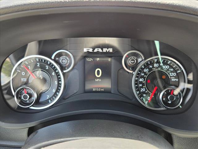 Used 2024 RAM 2500 Tradesman w/ Chrome Appearance Group RWD image 10