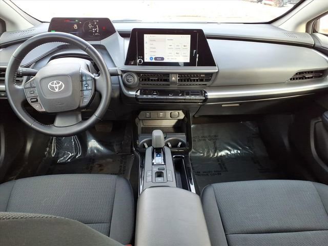 Used 2024 Toyota Prius LE image 11