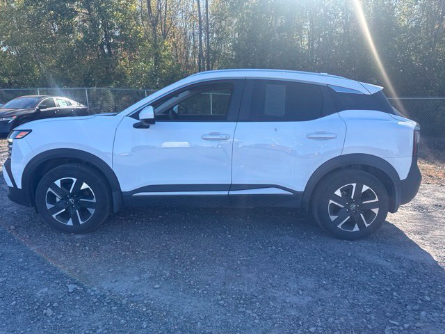 Certified 2025 Nissan Kicks SV w/ SV Premium Package AWD/4WD image 9