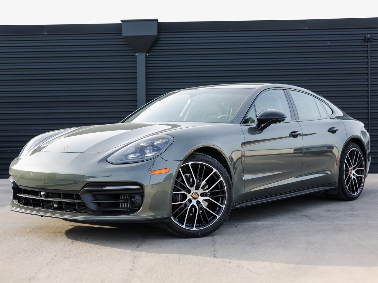 Certified 2023 Porsche Panamera Platinum Edition