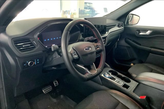 Used 2024 Ford Escape ST-Line w/ Tech Pack #1 FWD image 7
