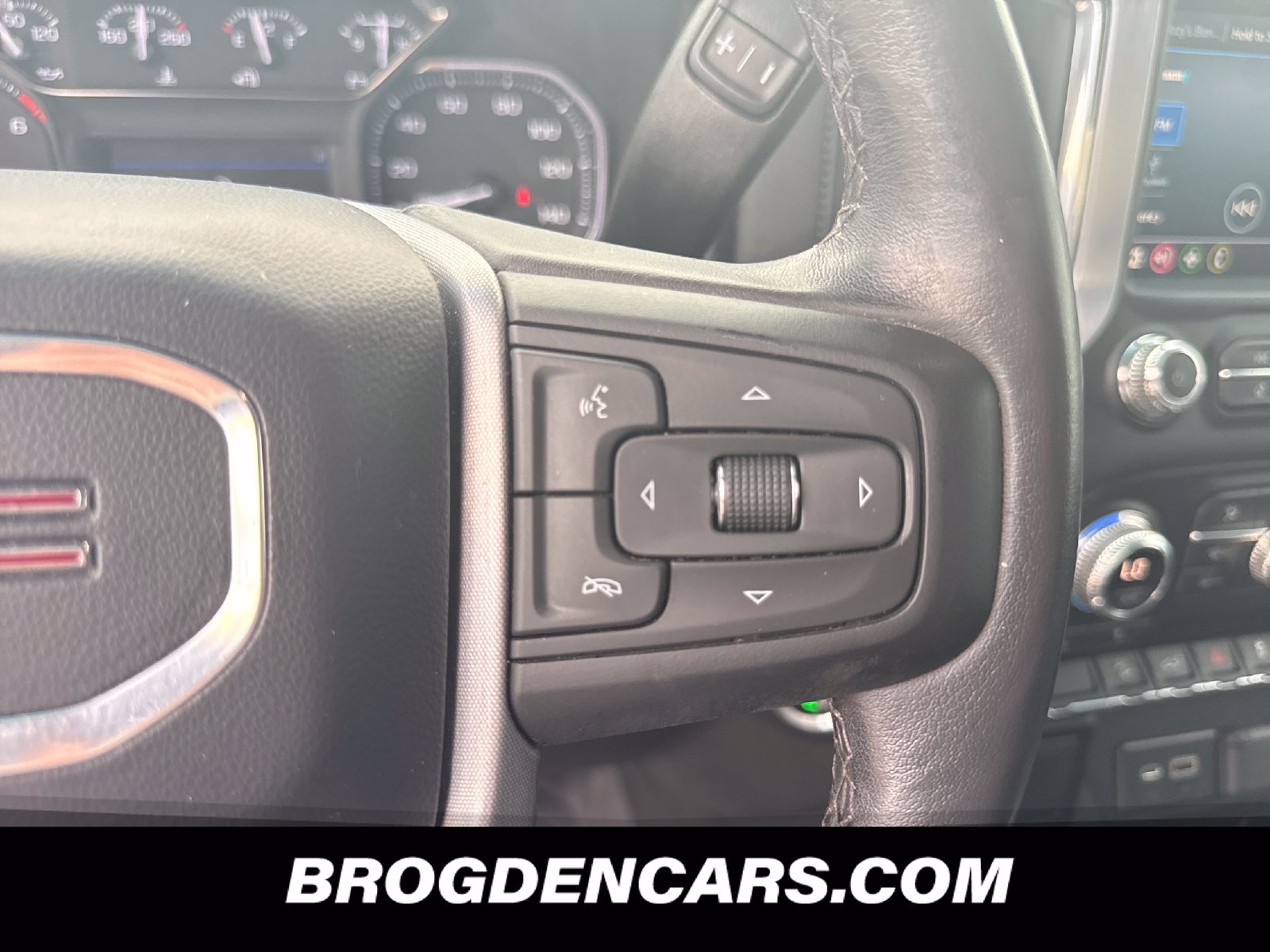 Used 2022 GMC Sierra 1500 Elevation w/ LPO, Elevation Black Package AWD/4WD image 5