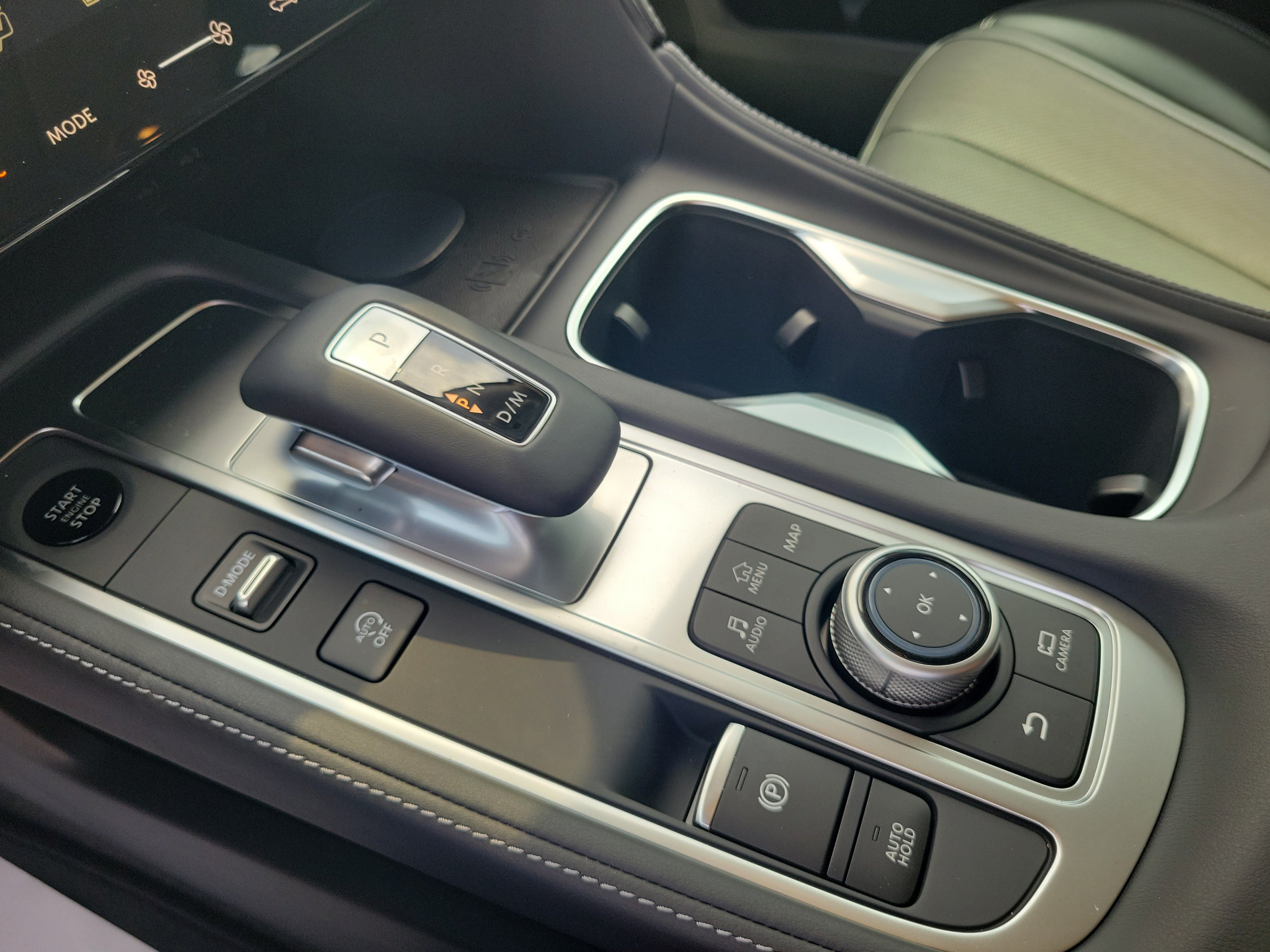New 2027 INFINITI QX60 Luxe w/ Cargo Package FWD image 24