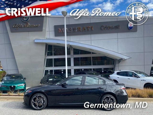 New 2025 Alfa Romeo Giulia AWD image 8