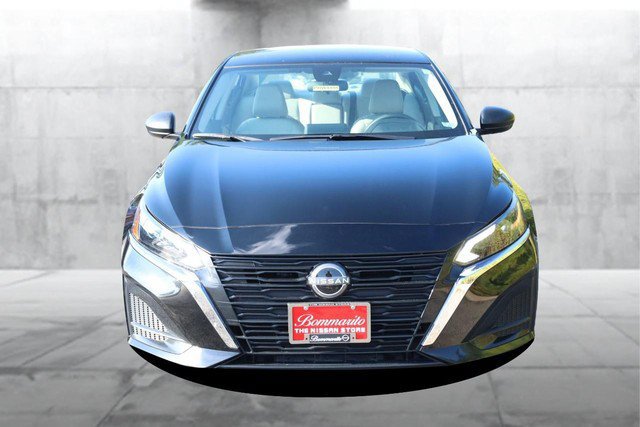 Certified 2025 Nissan Altima 2.5 SV FWD image 4