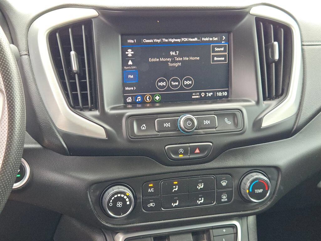 Used 2024 GMC Terrain SLE FWD image 3