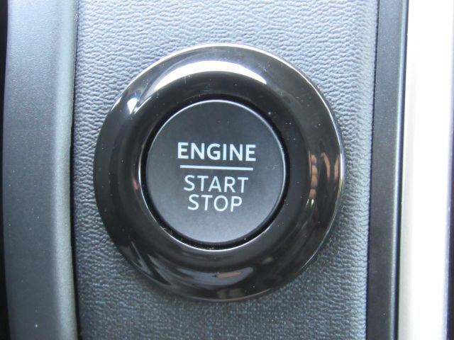 Used 2025 Ford Expedition Active image 53