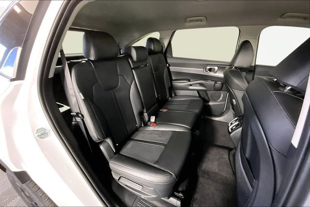 Certified 2026 Kia Sorento S AWD/4WD image 11