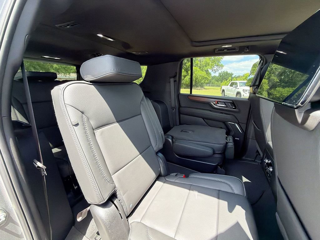 New 2026 GMC Yukon XL Denali w/ Denali Reserve Package AWD/4WD image 32