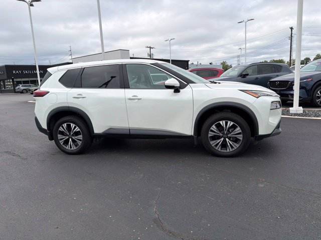 Used 2023 Nissan Rogue SV AWD/4WD image 4
