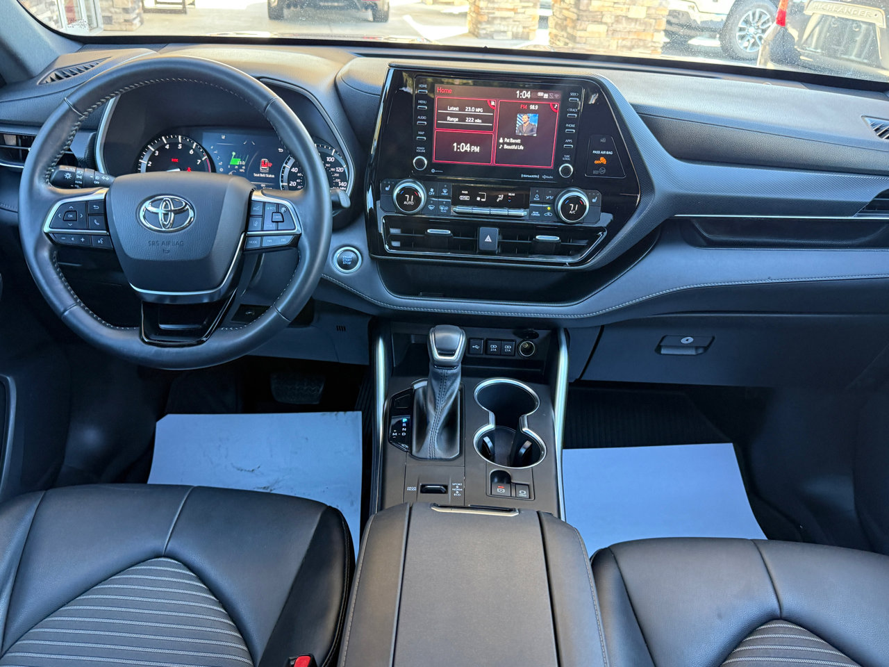Used 2021 Toyota Highlander XSE image 19