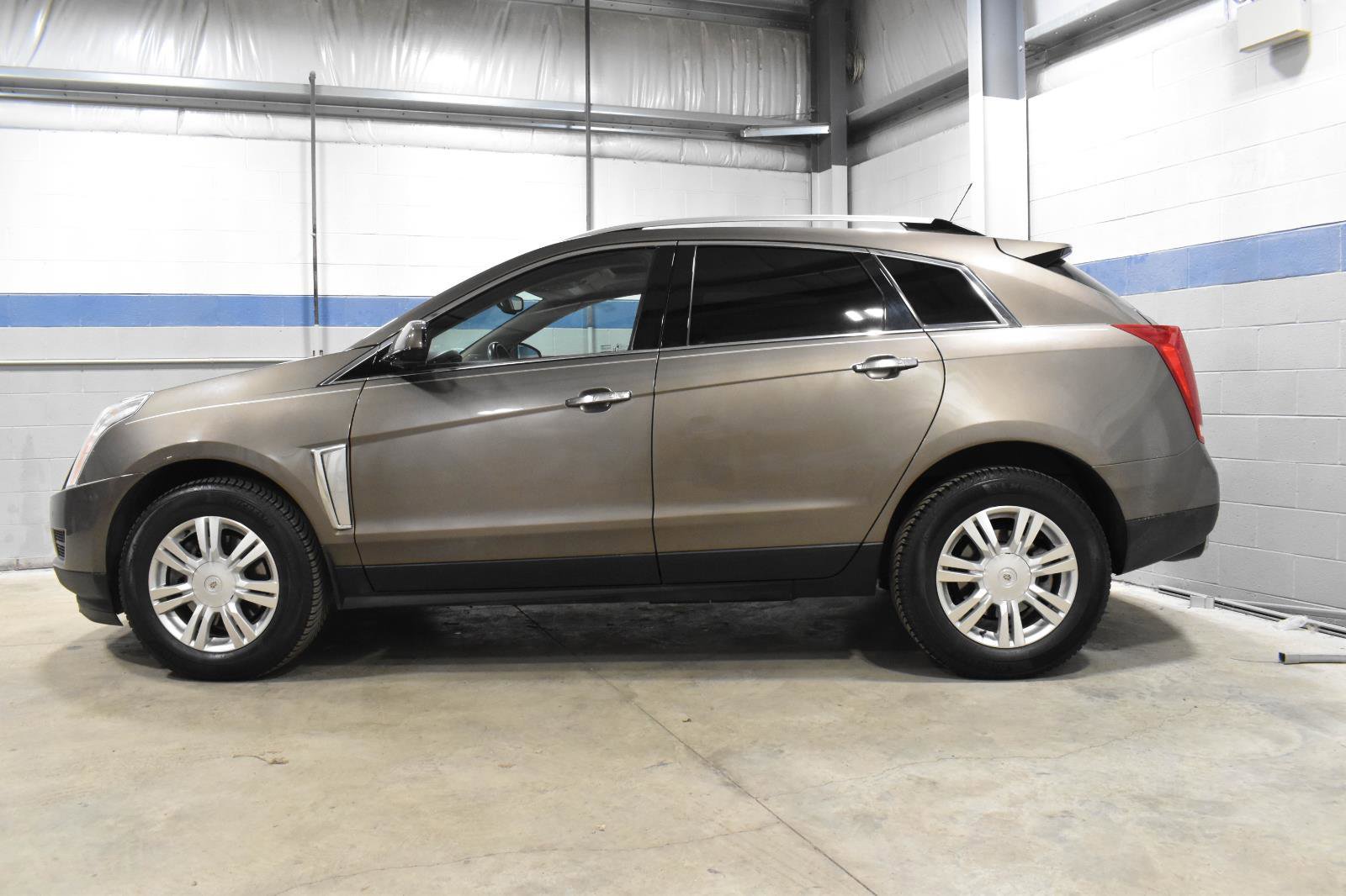 Used 2016 Cadillac SRX Luxury image 24