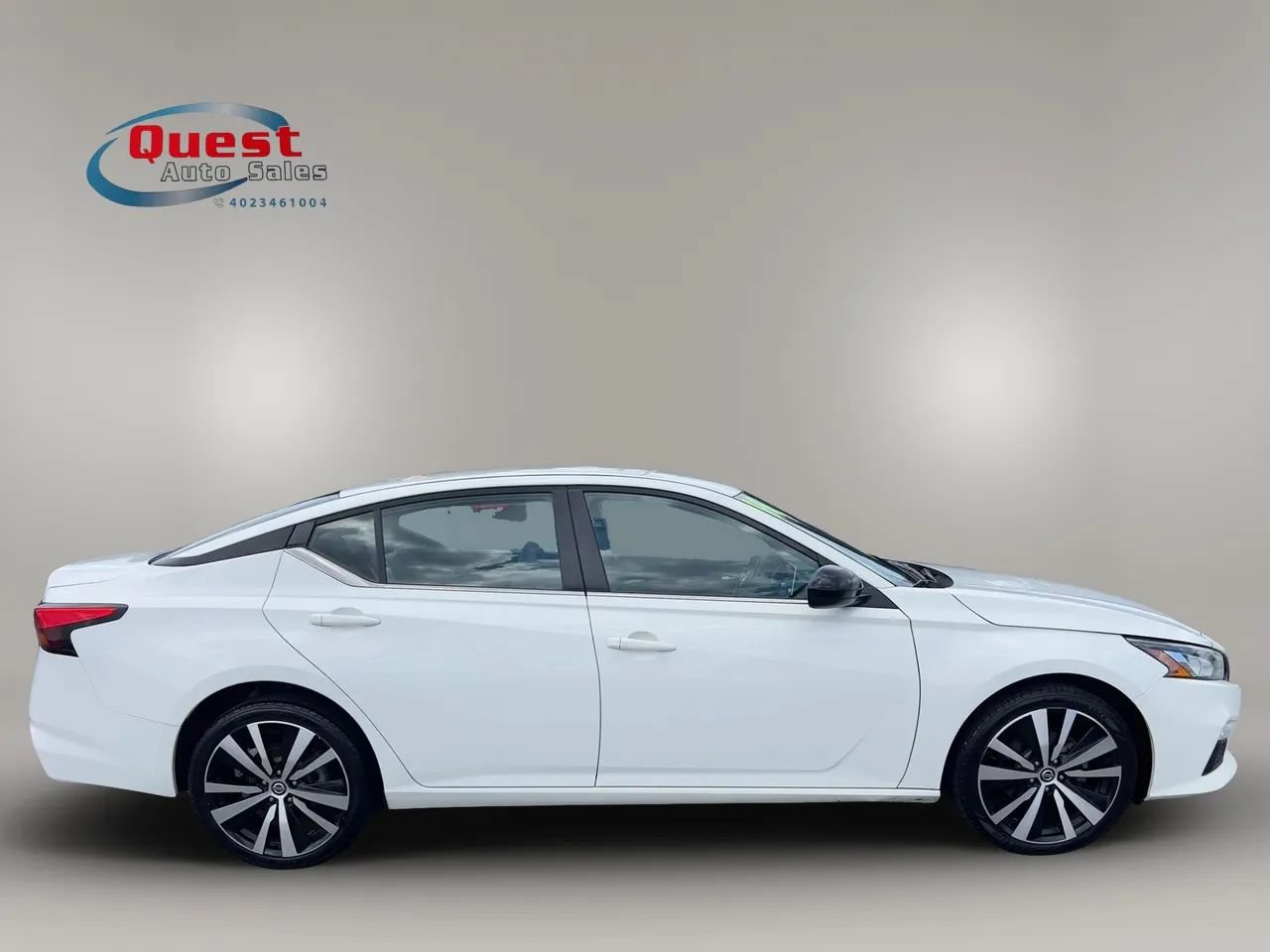 Used 2019 Nissan Altima 2.5 SR AWD/4WD image 2