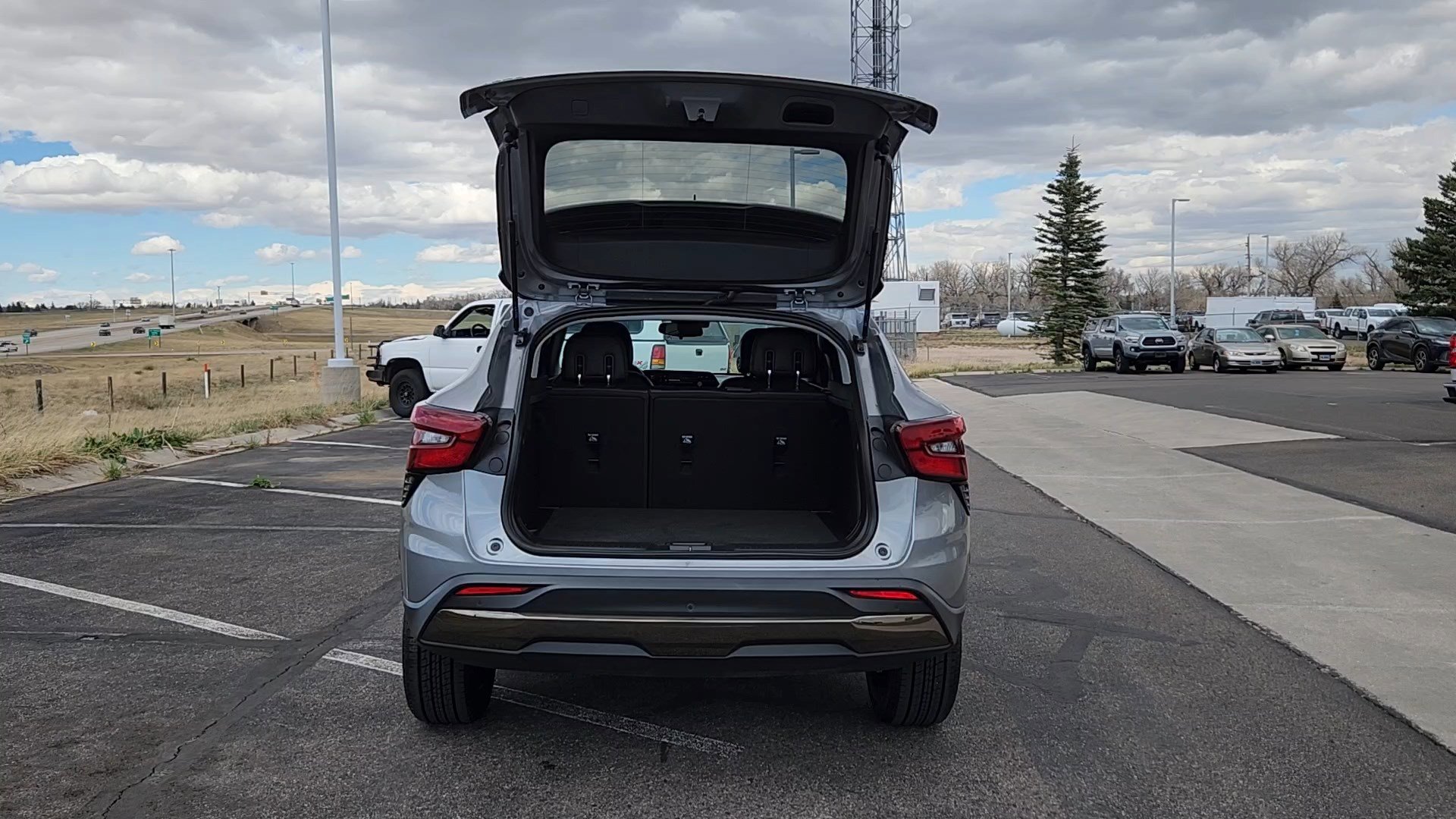 Used 2024 Chevrolet Trax ACTIV w/ Driver Confidence Package image 18