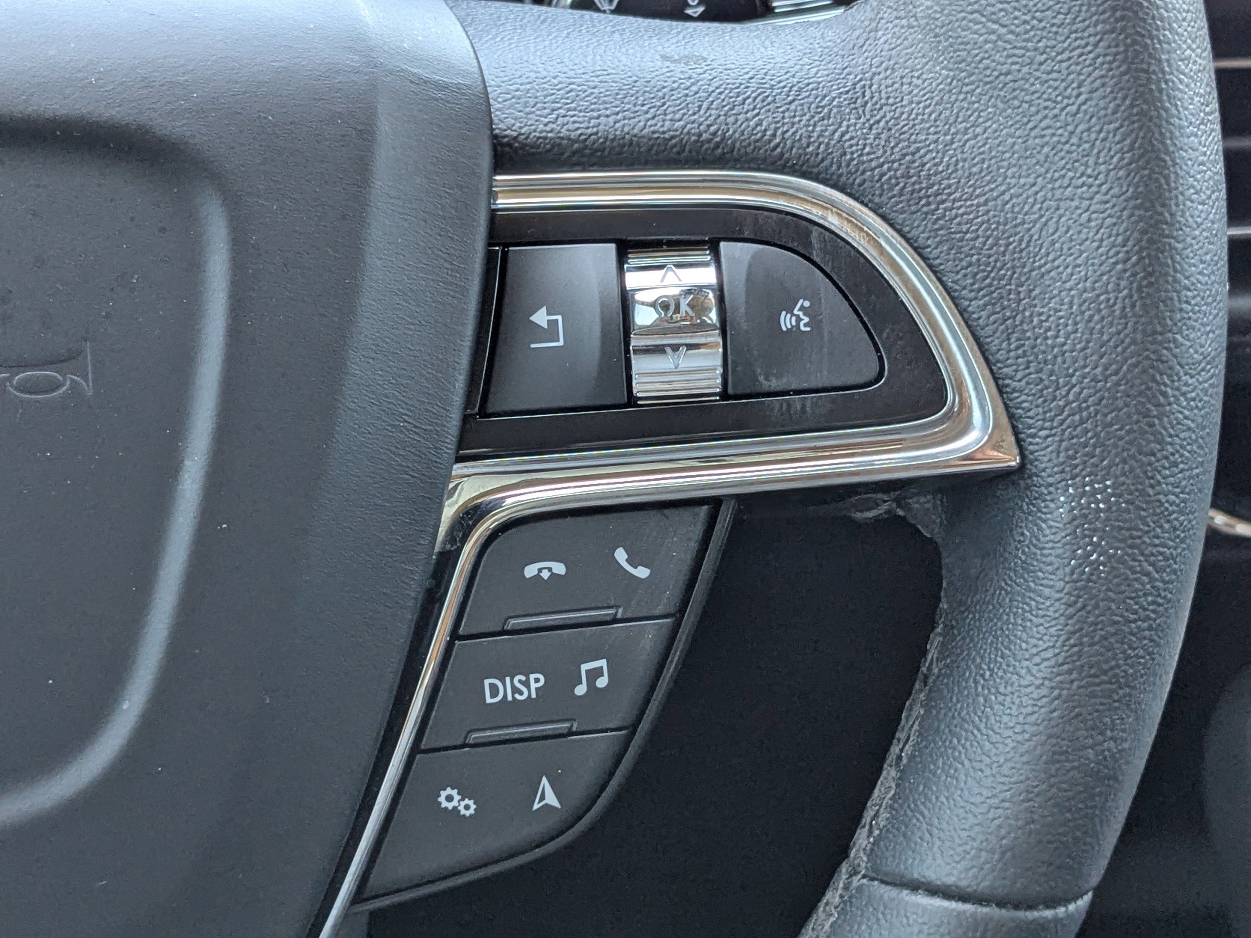 Used 2023 Lincoln Nautilus FWD w/ Premium Package image 27