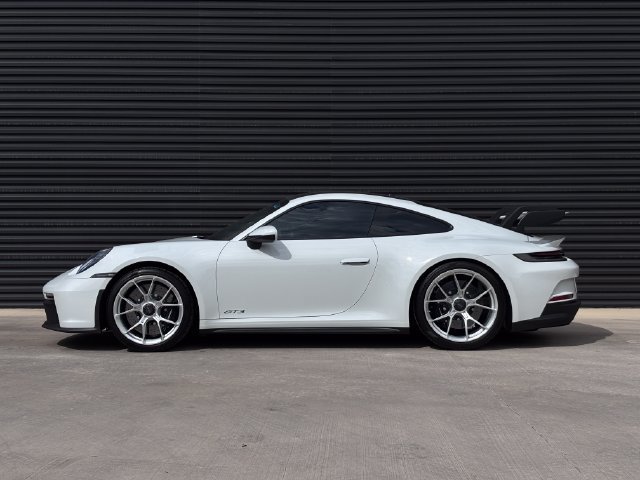 Certified 2022 Porsche 911 GT3 RWD image 2