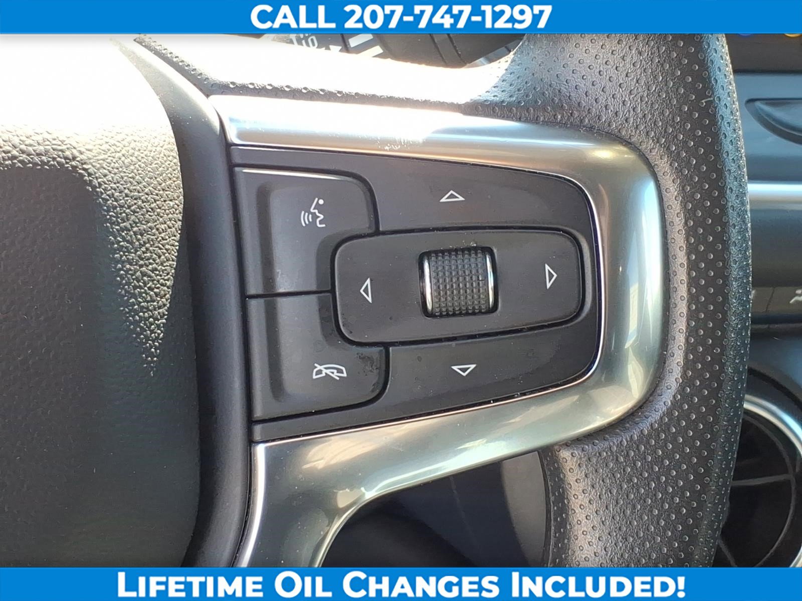 Used 2025 Chevrolet Blazer LT AWD/4WD image 18