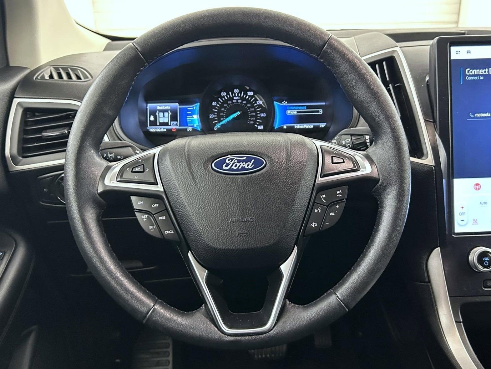 Used 2022 Ford Edge SEL w/ Convenience Package image 11