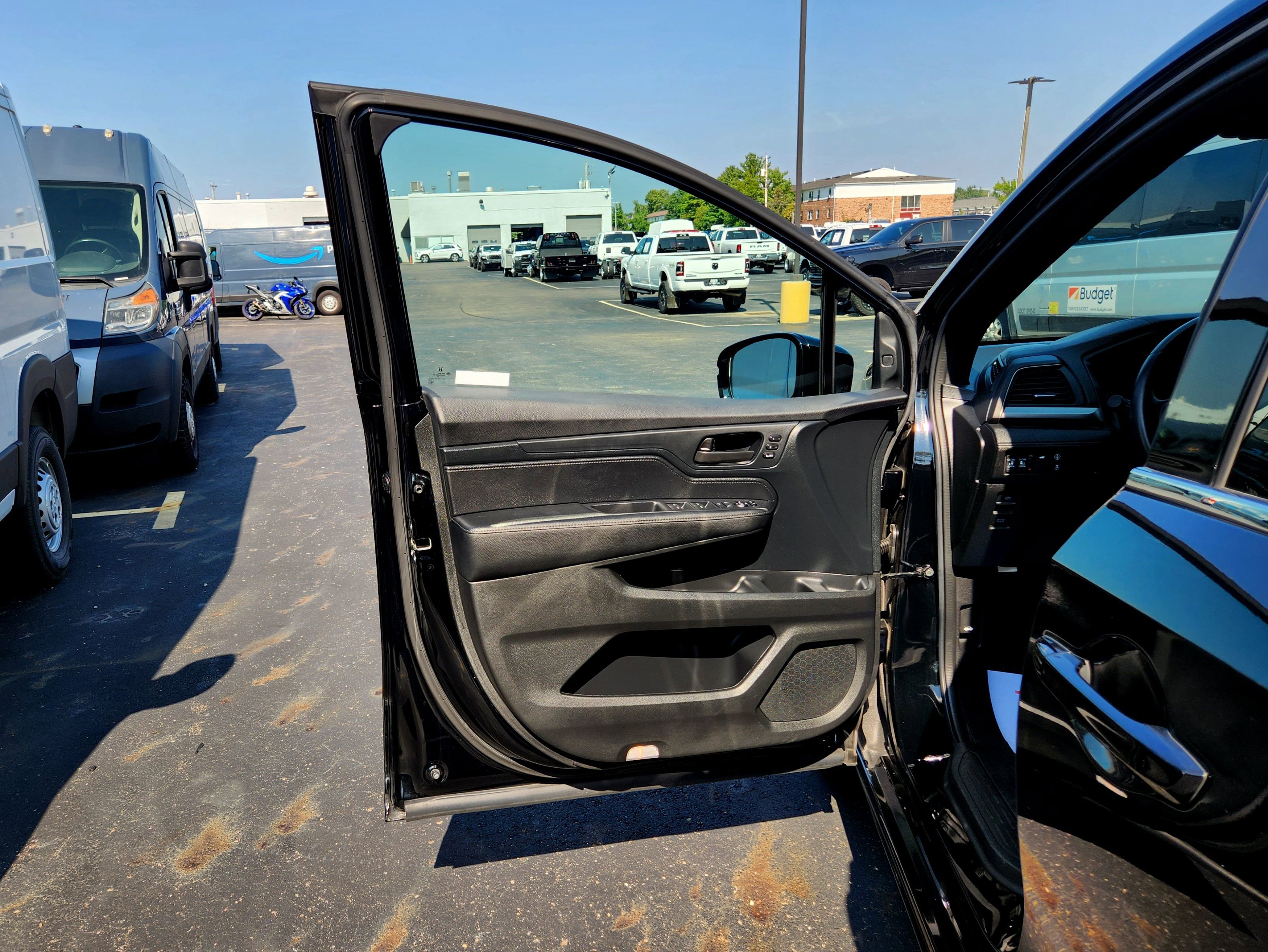 Used 2023 Honda Odyssey Sport image 11