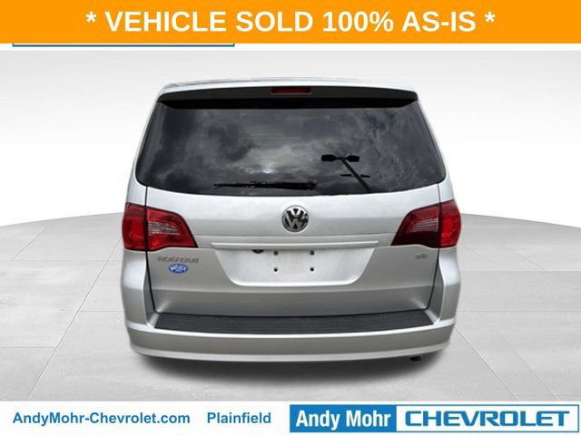 Used 2010 Volkswagen Routan SE FWD image 5