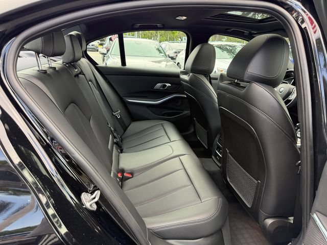 Used 2022 BMW 330i Sedan w/ Premium Package RWD image 17