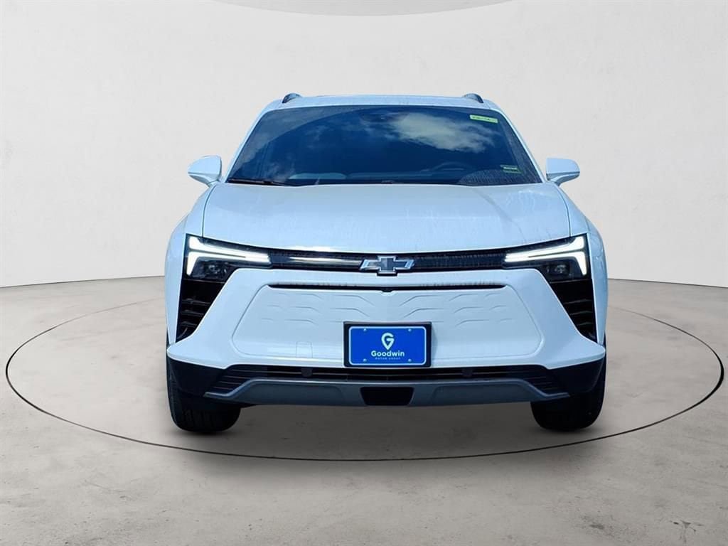 New 2025 Chevrolet Blazer EV LT image 2