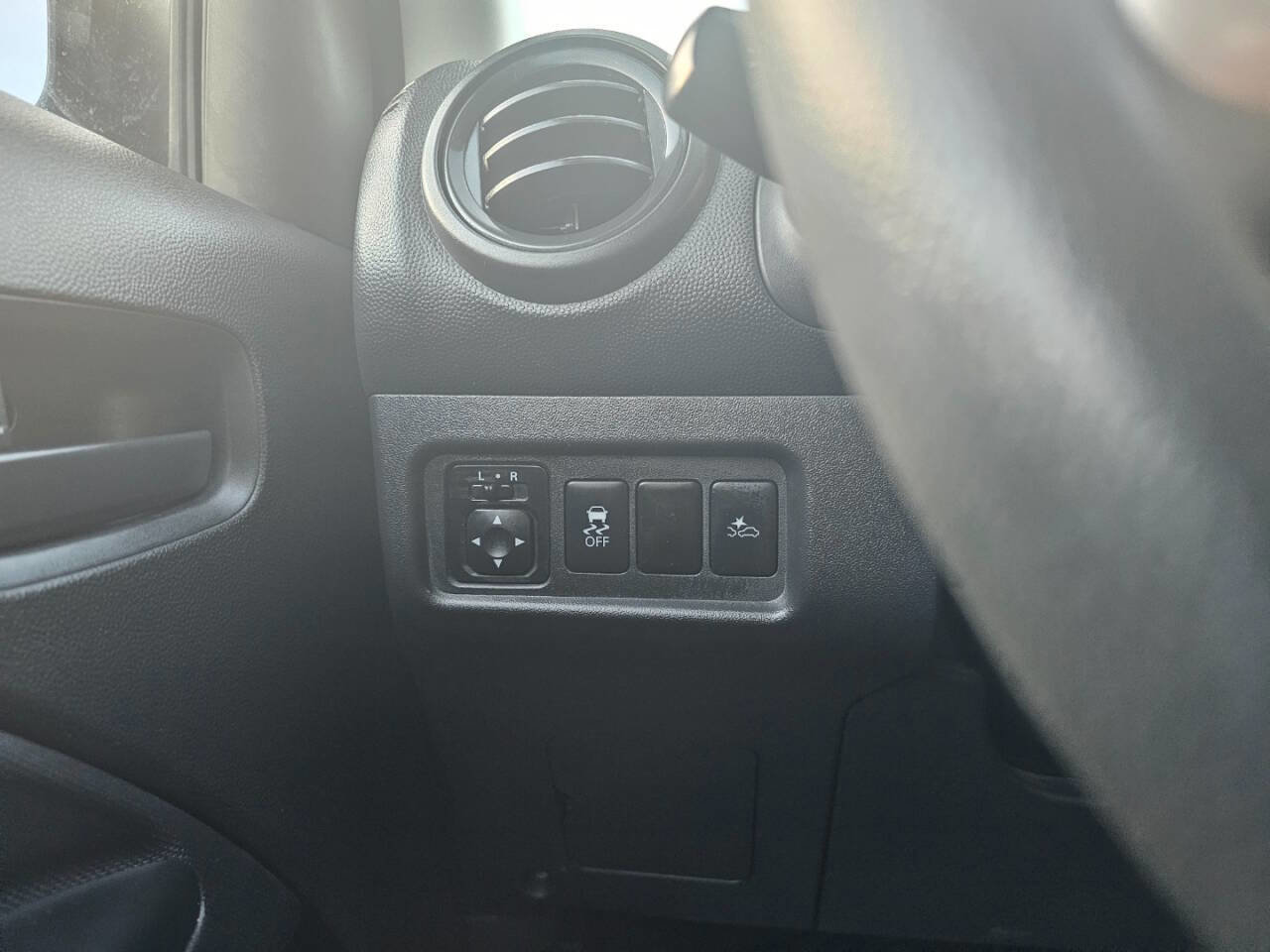 Used 2021 Mitsubishi Mirage ES image 28