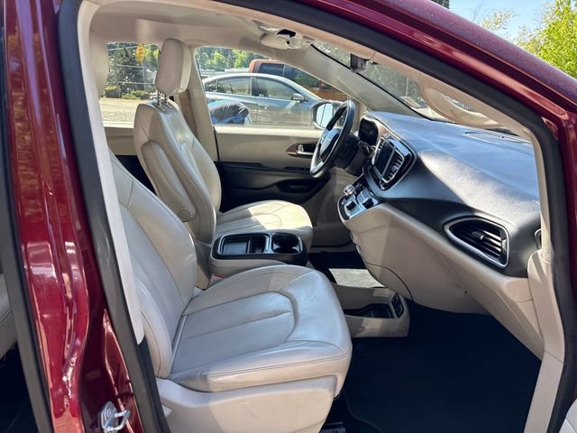 Used 2021 Chrysler Voyager Lxi FWD image 9
