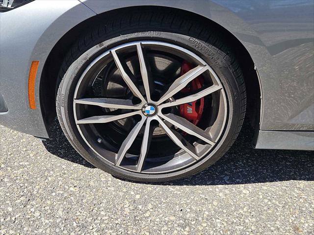 Used 2023 BMW 330i xDrive Sedan w/ M Sport Package AWD/4WD image 2