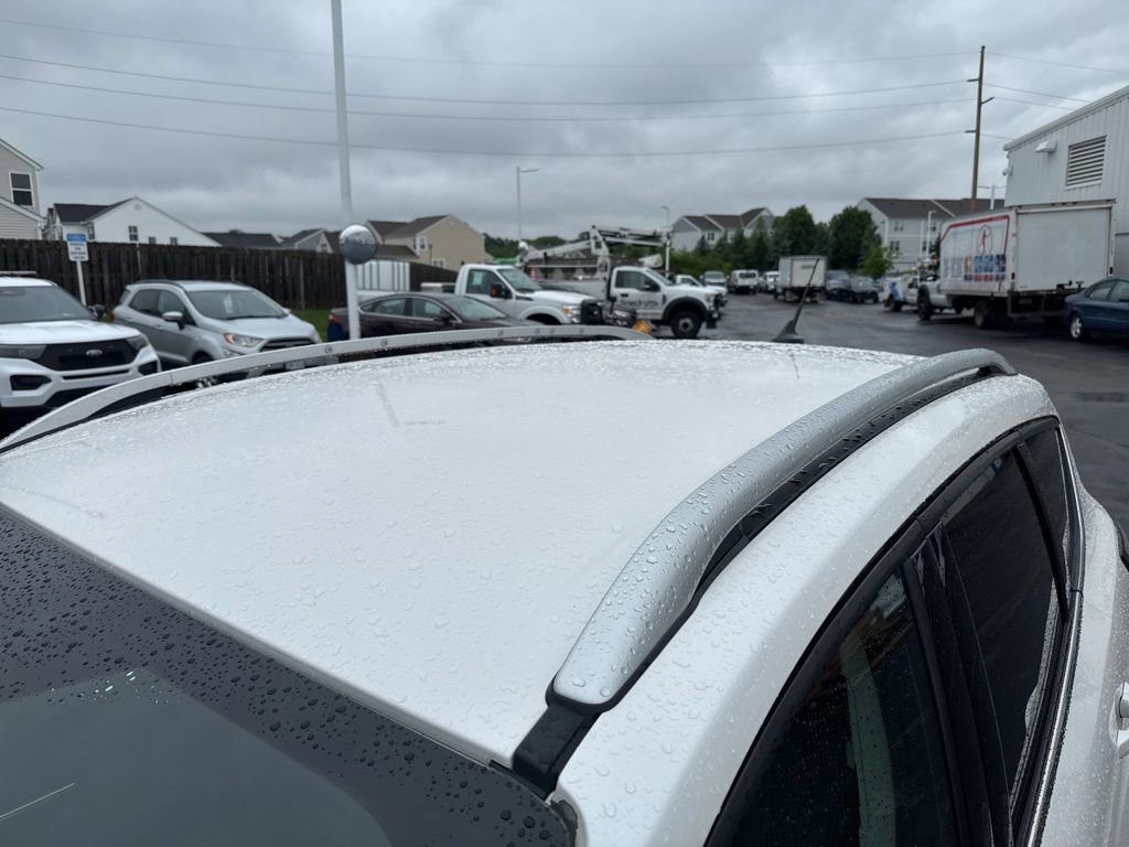 Used 2018 Ford Escape Titanium FWD image 2