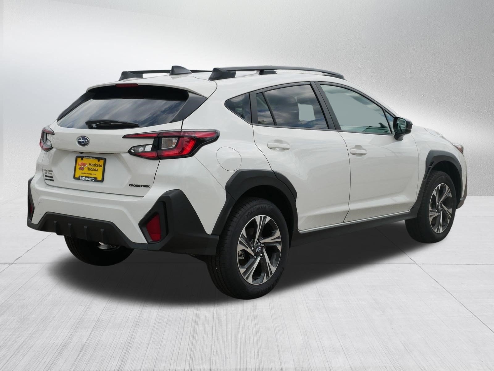 Used 2026 Subaru Crosstrek 2.5i Premium AWD/4WD image 7