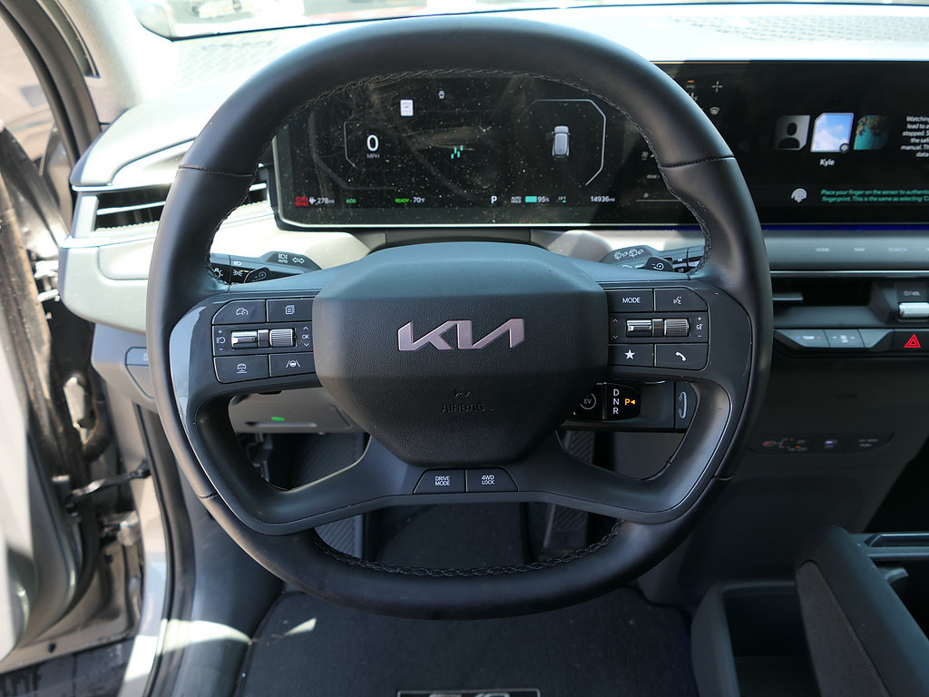 Used 2024 Kia EV9 Land AWD/4WD image 18