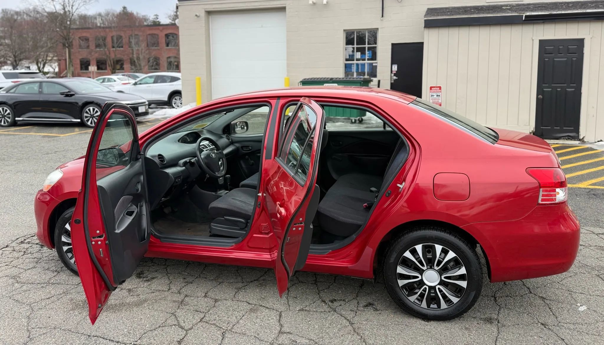 Used 2008 Toyota Yaris S image 11