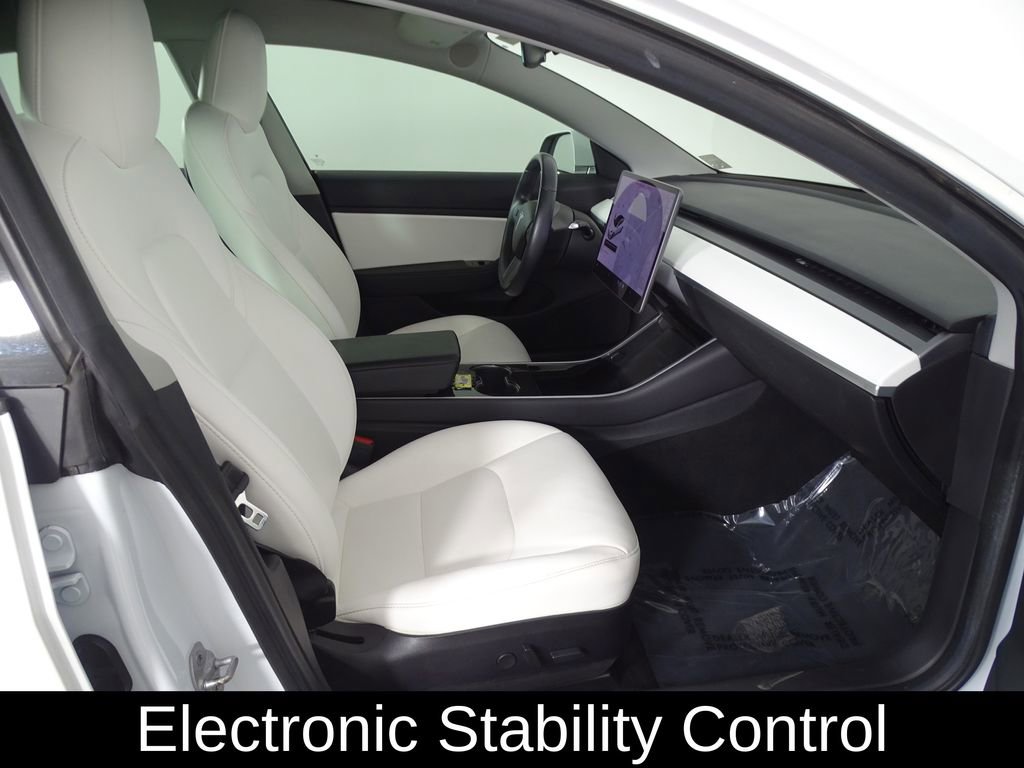 Used 2019 Tesla Model 3 Mid Range image 14