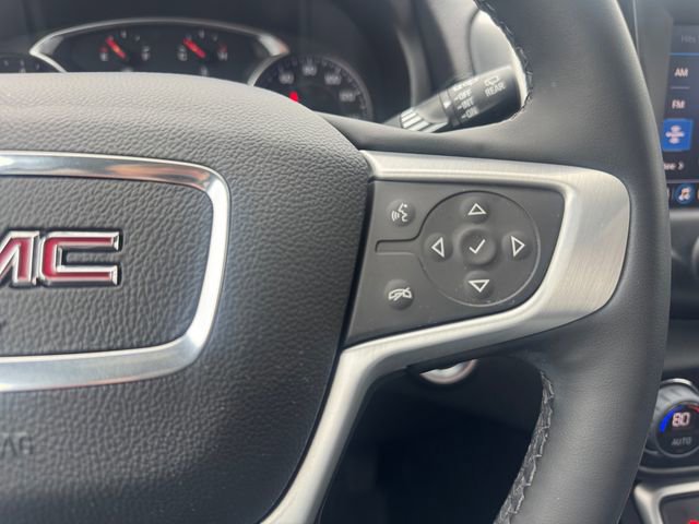 Used 2024 GMC Terrain SLT AWD/4WD image 15