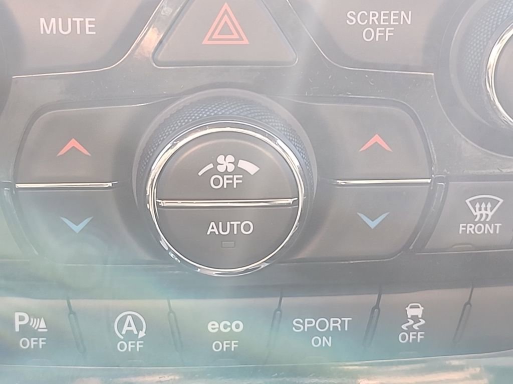 Certified 2021 Jeep Grand Cherokee Overland image 34