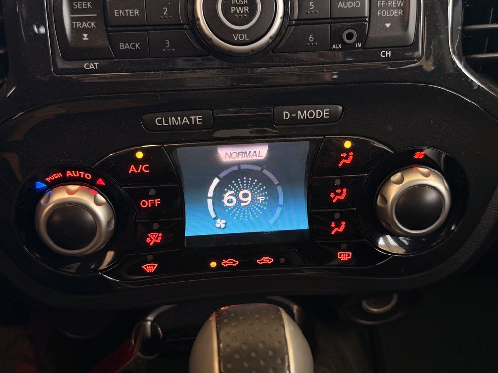 Used 2013 Nissan Juke SV AWD/4WD image 15