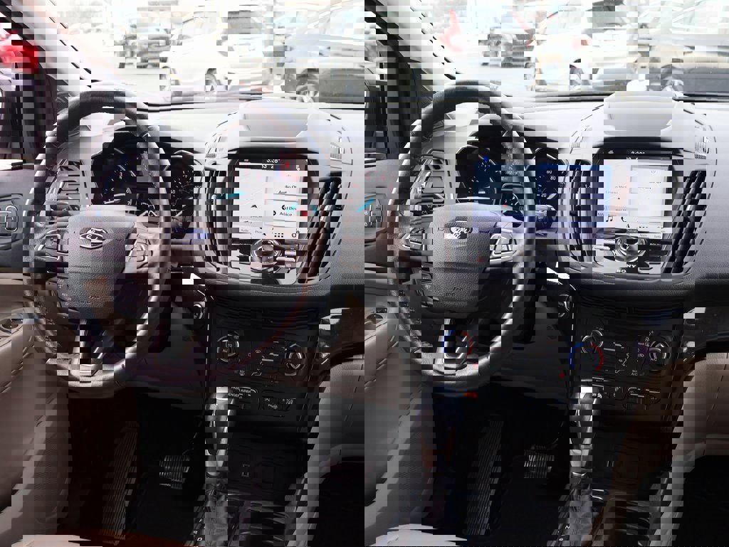 Used 2019 Ford Escape Titanium image 14