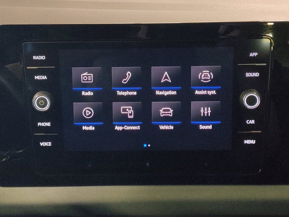 Used 2025 Volkswagen Jetta SE image 25